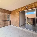 Rent 2 bedroom apartment of 105 m² in Pretoria