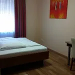 Miete 3 Schlafzimmer wohnung von 1238 m² in Erlangen