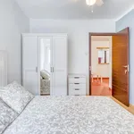 Rent 4 bedroom apartment in Valencia