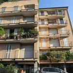 Rent 2 bedroom apartment of 70 m² in Milano