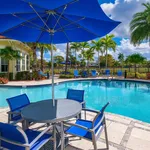 Rent 1 bedroom apartment of 82 m² in Pembroke Pines