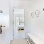 Rent 2 bedroom apartment of 55 m² in Lisbon