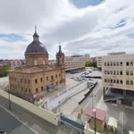 Alquilo 3 dormitorio apartamento de 80 m² en  Zaragoza