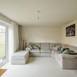 Rent 3 bedroom flat in Yorkshire And The Humber