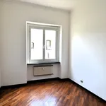 Rent 2 bedroom apartment of 106 m² in genova