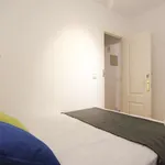 Rent a room of 96 m² in madrid