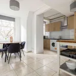 Rent 2 bedroom apartment of 50 m² in london