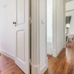 Alugar 2 quarto apartamento de 75 m² em Lisbon