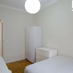 Rent 6 bedroom apartment in Lisbon