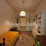 Rent 5 bedroom apartment of 190 m² in Genoa