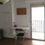 Rent a room of 130 m² in valencia