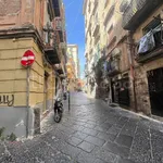 Rent 1 bedroom apartment of 25 m² in Napoli