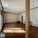 Affitto 6 camera appartamento di 180 m² in Turin