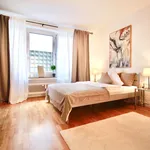 Rent 1 bedroom apartment of 70 m² in Dusseldorf