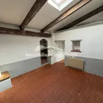 Appartement de 68 m² avec 5 chambre(s) en location à La