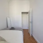 Rent a room in lisbon