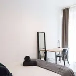 Rent a room in madrid