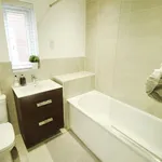 Rent 4 bedroom house of 106 m² in Wigan