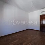 Affitto 5 camera appartamento di 182 m² in Vicenza