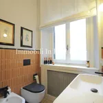 Rent 2 bedroom apartment of 65 m² in Milano