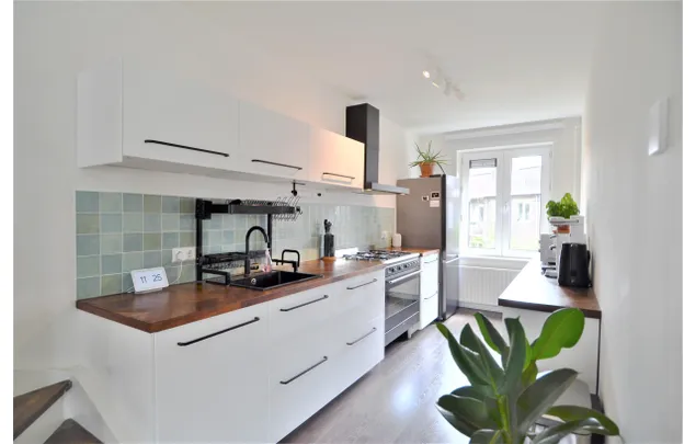 Huur 3 slaapkamer appartement van 95 m² in Amsterdam