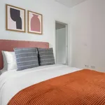 Rent 2 bedroom apartment of 1 m² in lisbon