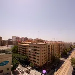 Rent a room of 100 m² in valencia