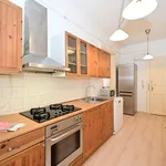 Pronajměte si 3 ložnic/e byt o rozloze 63 m² v Prague