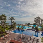 Rent 2 bedroom apartment of 171 m² in Puerto Banús