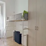 Rent a room in milan