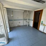 Affitto 6 camera appartamento di 180 m² in Naples