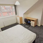 Rent 1 bedroom student apartment in Leeds