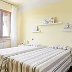 Rent 2 bedroom apartment of 90 m² in Florence