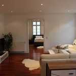 Miete 2 Schlafzimmer wohnung von 1421 m² in Stuttgart