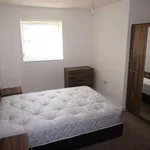 Rent 2 bedroom flat in Salford