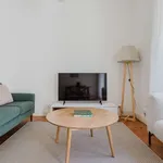 Rent 2 bedroom apartment of 102 m² in lisbon