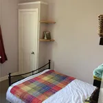 Rent 3 bedroom flat in Aberdeen