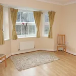 Rent 2 bedroom flat in Surrey