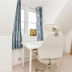 Rent 4 bedroom flat in Vale of White Horse