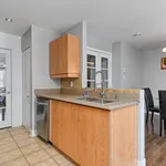 Maison de 1291 m² avec 11 chambre(s) en location à Laval (administrative region)