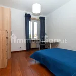 Rent 4 bedroom apartment of 100 m² in Turin