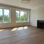 Huur 4 slaapkamer appartement in Uccle - Ukkel