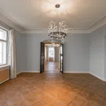 Rent 5 bedroom apartment in Prague