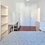 Rent a room in lisbon