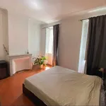 Appartement de 540 m² avec 2 chambre(s) en location à Marseille