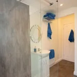 Rent 3 bedroom flat in West Midlands