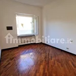 Rent 5 bedroom apartment of 106 m² in Genoa