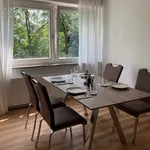 Miete 3 Schlafzimmer wohnung von 100 m² in Krefeld