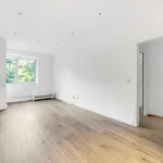 Rent 1 bedroom apartment in Surrey