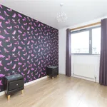 Rent 3 bedroom apartment in Edinburgh  East